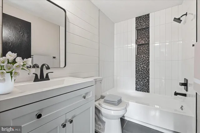 $299,900 | 427 Heather Ridge Drive, Frederick, MD 21702