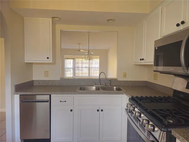 $1,650 | 1285 Mission Hills Boulevard, Unit 36B, Clearwater, FL 33759