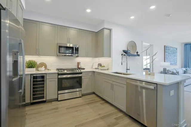 $5,150 | 2308 Lucy Court, Unit 2308, Pearl River, NY 10965