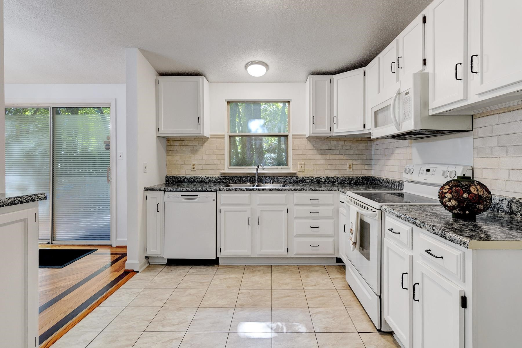 7317 Shellburne Drive Raleigh, NC 27612 - Photo 12 of 30 Photo 12