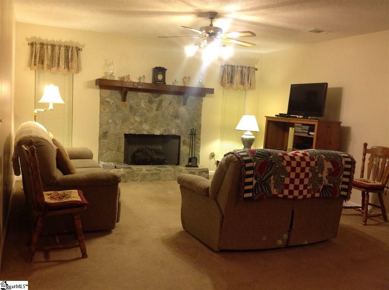 141 Hillbrook Road Laurens, SC 29360 - Photo 5 of 16 Gallery Image 5