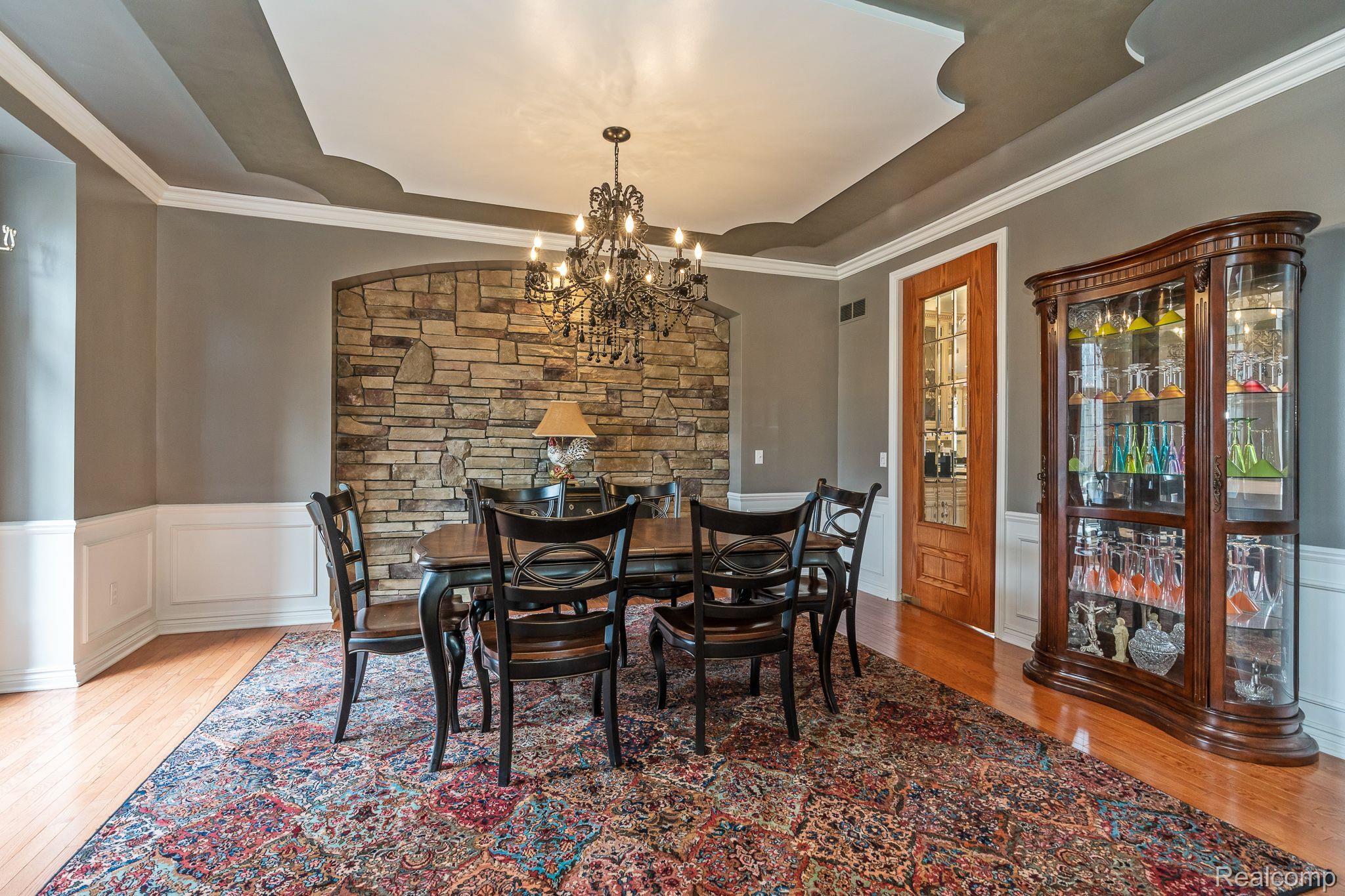 5489 Carrollton Court Rochester, MI 48306 - Photo 10 of 23 Gallery Image 10