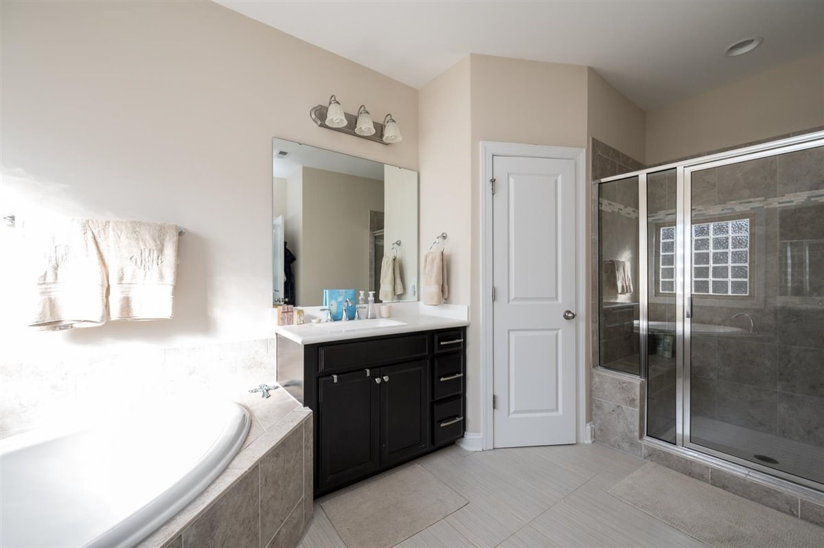 3905 Ivory Rose Lane Raleigh, NC 27612 - Photo 18 of 28 Photo 18