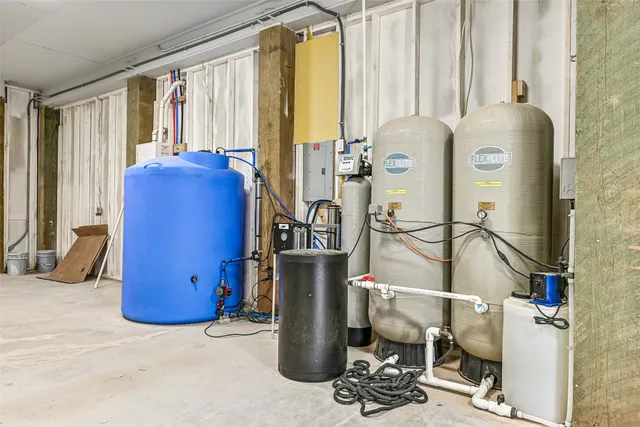 a view of a house with swimming pool