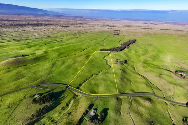 a view of an outdoor space