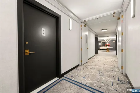 $549,000 | 1 Claridge Drive, Unit 111, Verona, NJ 07044