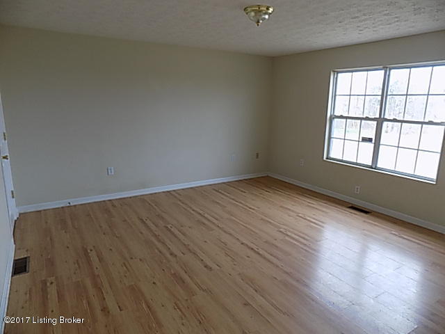 2171 Lebanon Ridge Road Frankfort, KY 40601 - Photo 15 of 18 DSCN9528