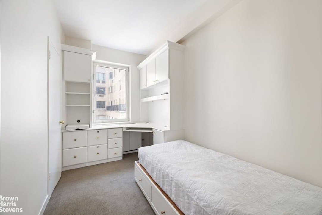 870 5th Avenue, Unit 15E Manhattan, NY 10065 - Photo 16 of 20