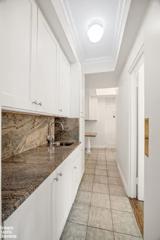 $3,395,000 | 870 5th Avenue, Unit 15E | Lenox Hill