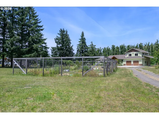 $1,095,000 | 37381 Riverside Drive, Pleasant Hill, OR 97455
