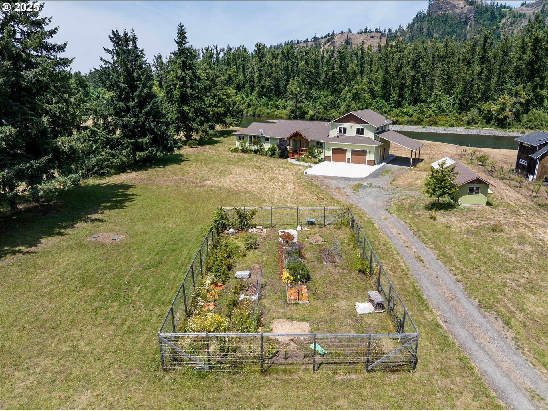 37381 Riverside Drive Pleasant Hill, OR 97455 - Photo 40 of 48