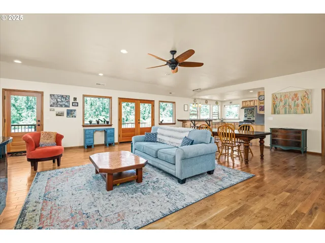 $1,095,000 | 37381 Riverside Drive, Pleasant Hill, OR 97455