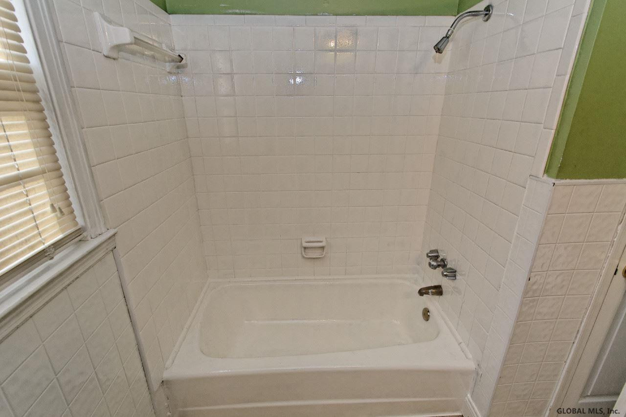 26 Hungerford Road Guilderland, NY 12203 - Photo 16 of 25 Photo 16