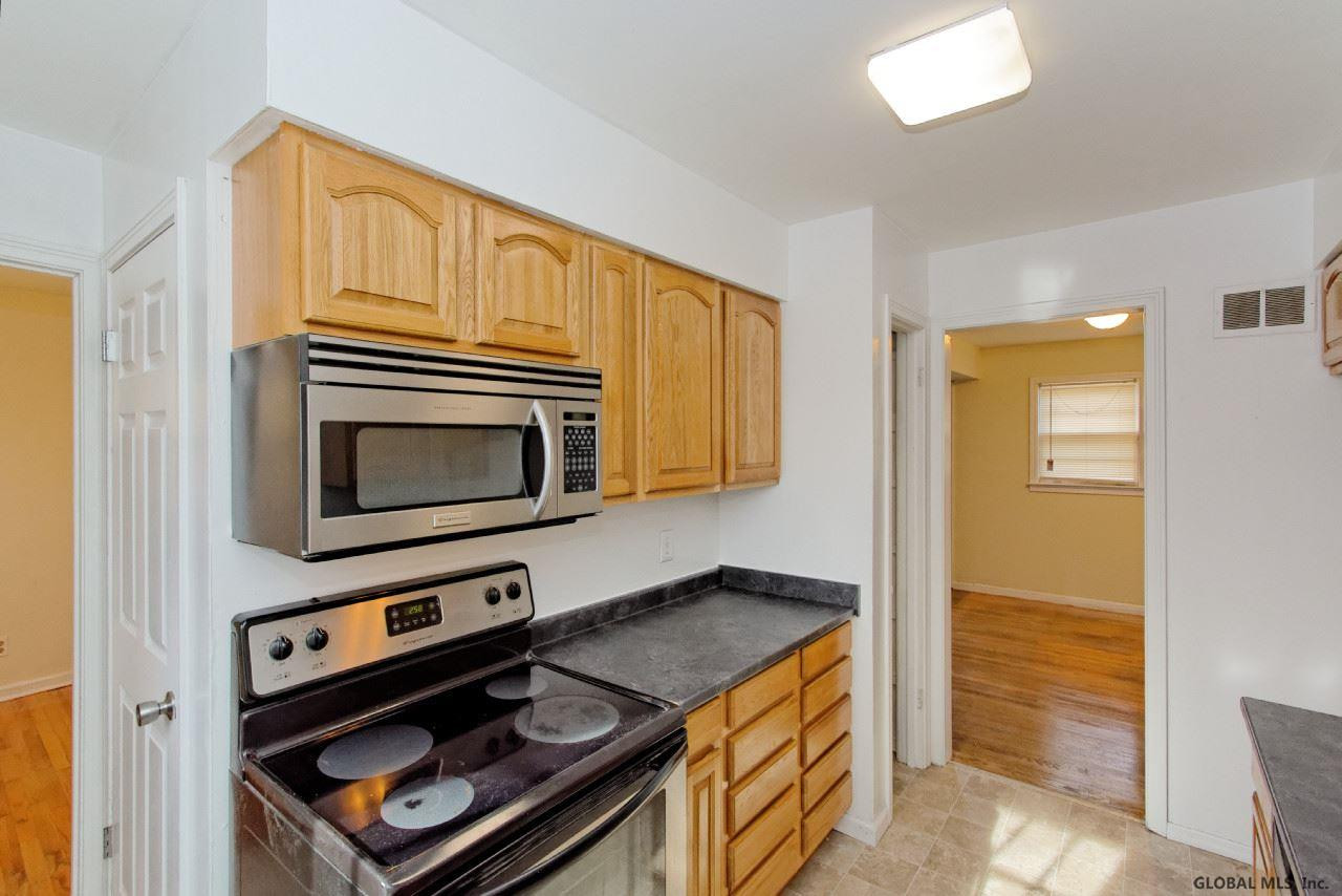 26 Hungerford Road Guilderland, NY 12203 - Photo 10 of 25 Photo 10