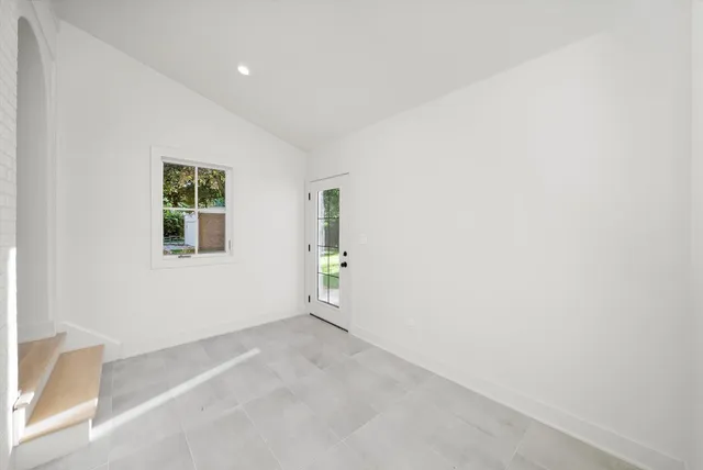 $1,950,000 | 1037 Belleforte Avenue, Oak Park, IL 60302