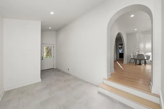 $1,950,000 | 1037 Belleforte Avenue, Oak Park, IL 60302