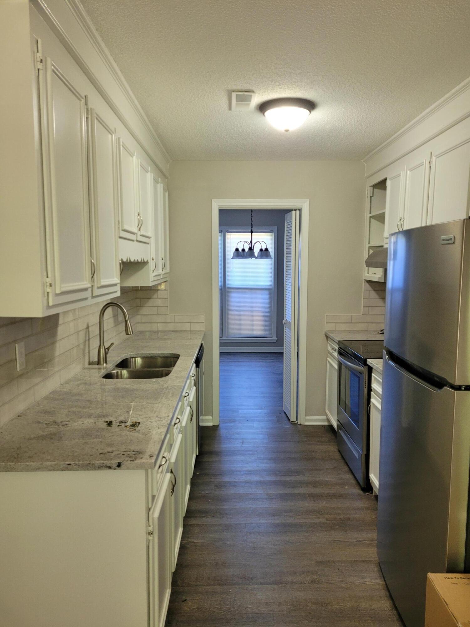 147 Foxborough Road Goose Creek, SC 29445 - Photo 10 of 26 20210520_123045