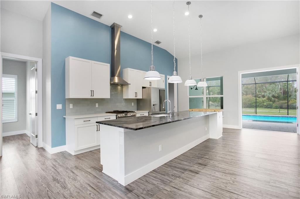 910 11th Street Southwest Naples, FL 34117 - Photo 11 of 50 Gallery Image 11