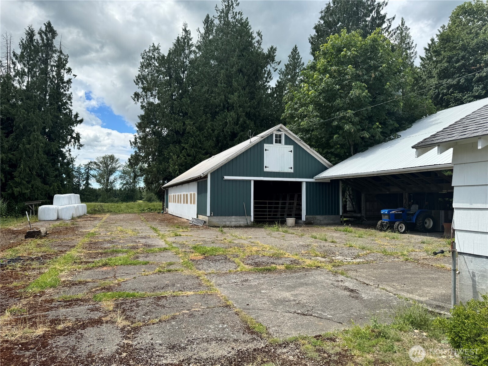 9541 Weidkamp Road Lynden, WA 98264 - Photo 23 of 36