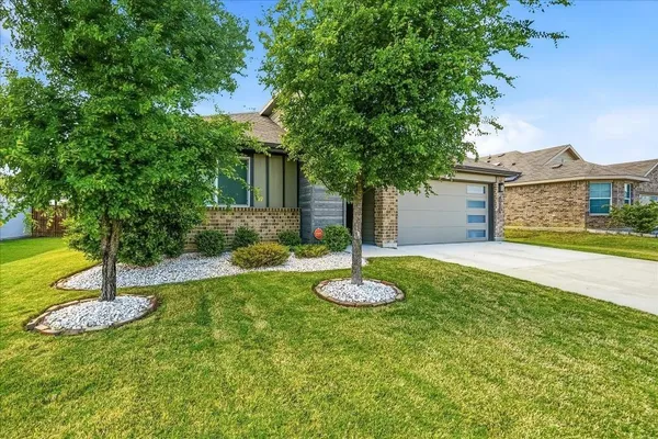 $2,450 | 1513 Hulen Park Trail, Alvarado, TX 76009