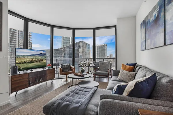 $7,850 | Brickell, Miami, FL 33131