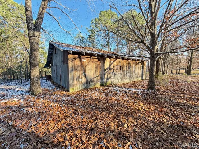 $135,000 | 16287 Roberson Drive, Houston, MO 65483