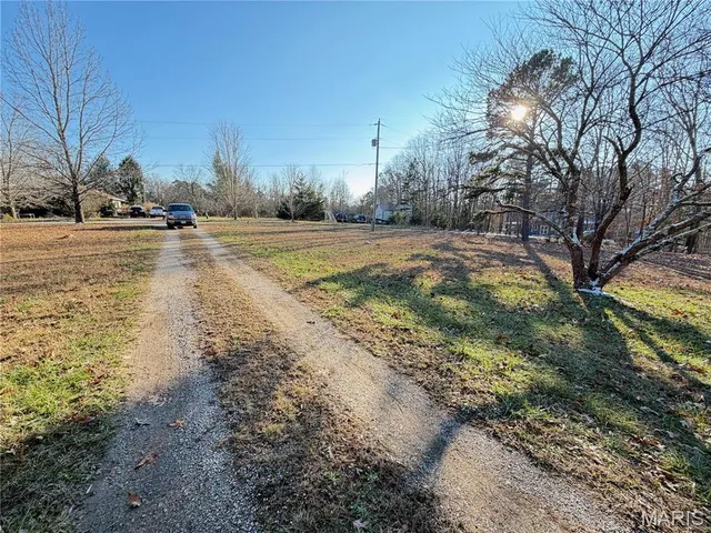 $135,000 | 16287 Roberson Drive, Houston, MO 65483