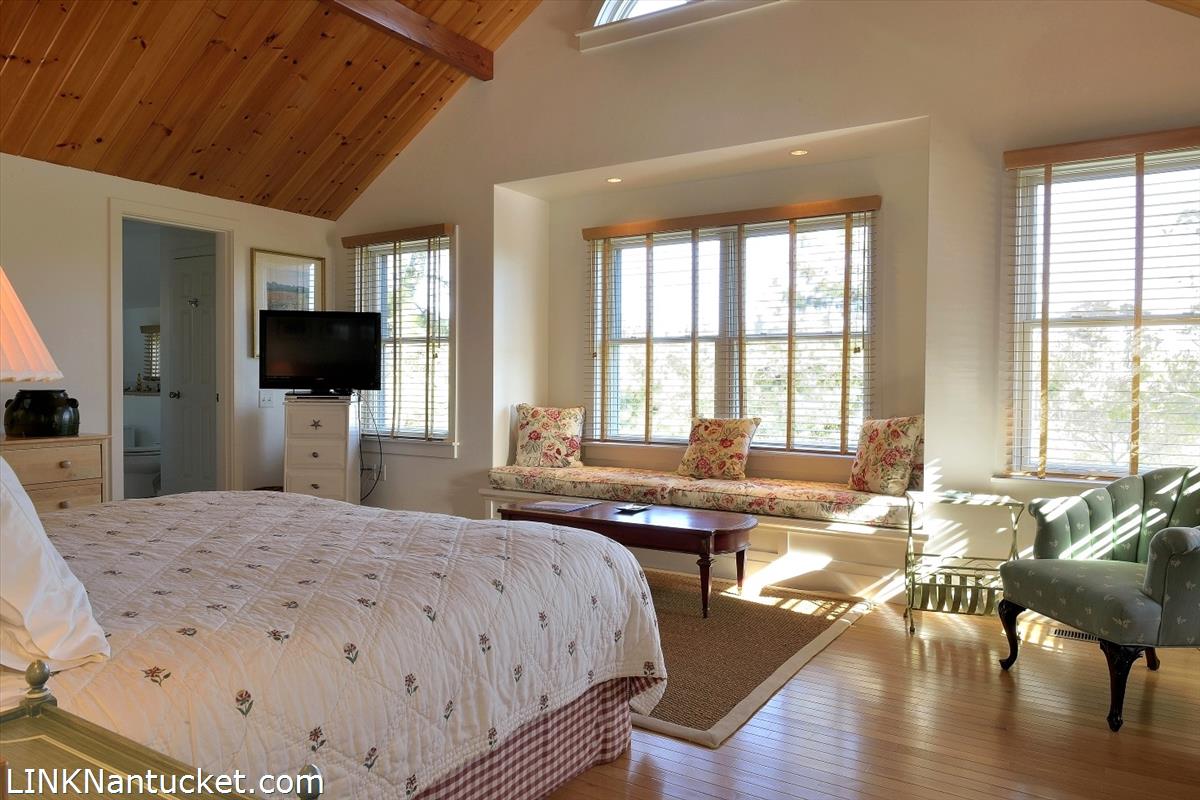 119 Eel Point Road Nantucket, MA 02554 - Photo 21 of 40 Master Bedroom