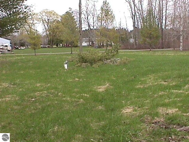 5642 South Huron Road Pinconning, MI 48650 - Photo 1 of 5 1785075.JPG