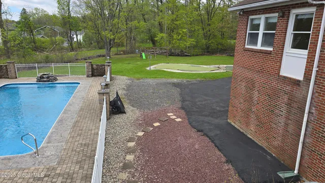 $679,000 | 505 Elm Avenue, Bethlehem, NY 12158