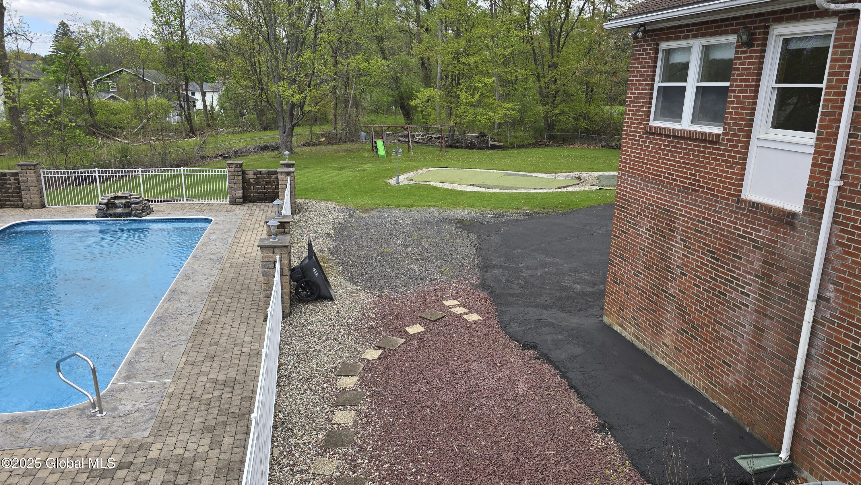 505 Elm Avenue Bethlehem, NY 12158 - Photo 12 of 62 1000011779