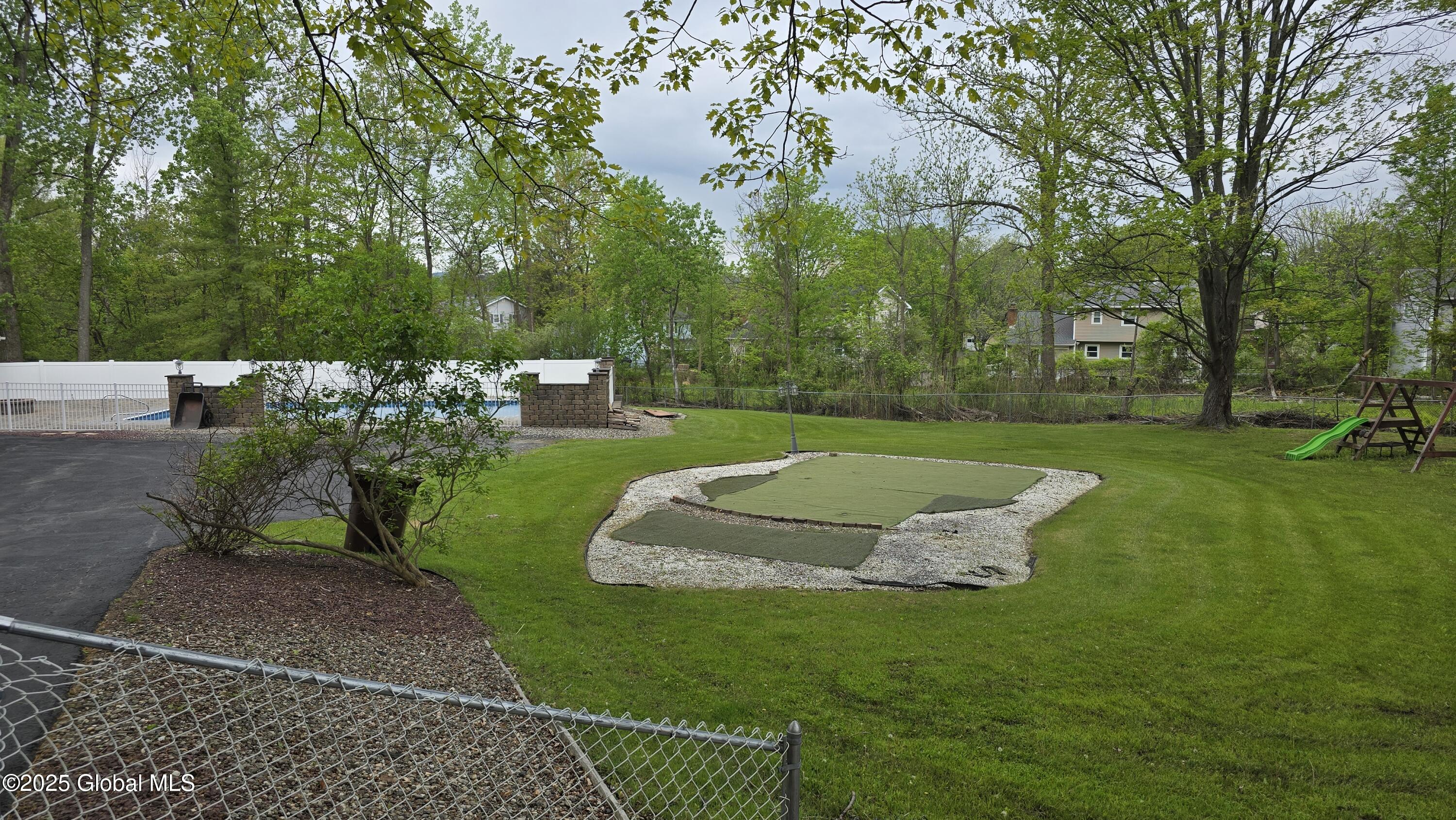 505 Elm Avenue Bethlehem, NY 12158 - Photo 16 of 62 1000011957