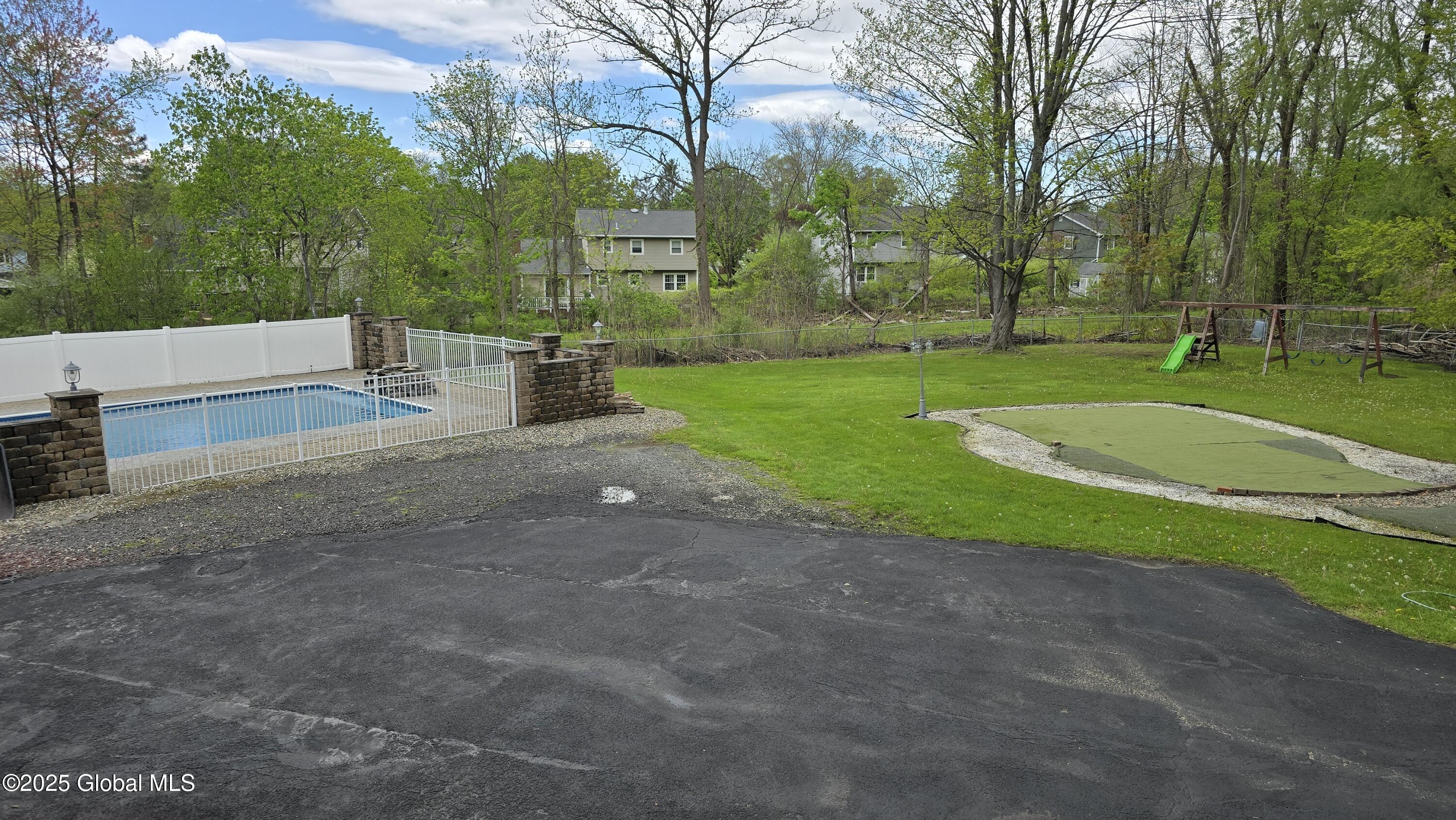 505 Elm Avenue Bethlehem, NY 12158 - Photo 17 of 62 1000011813