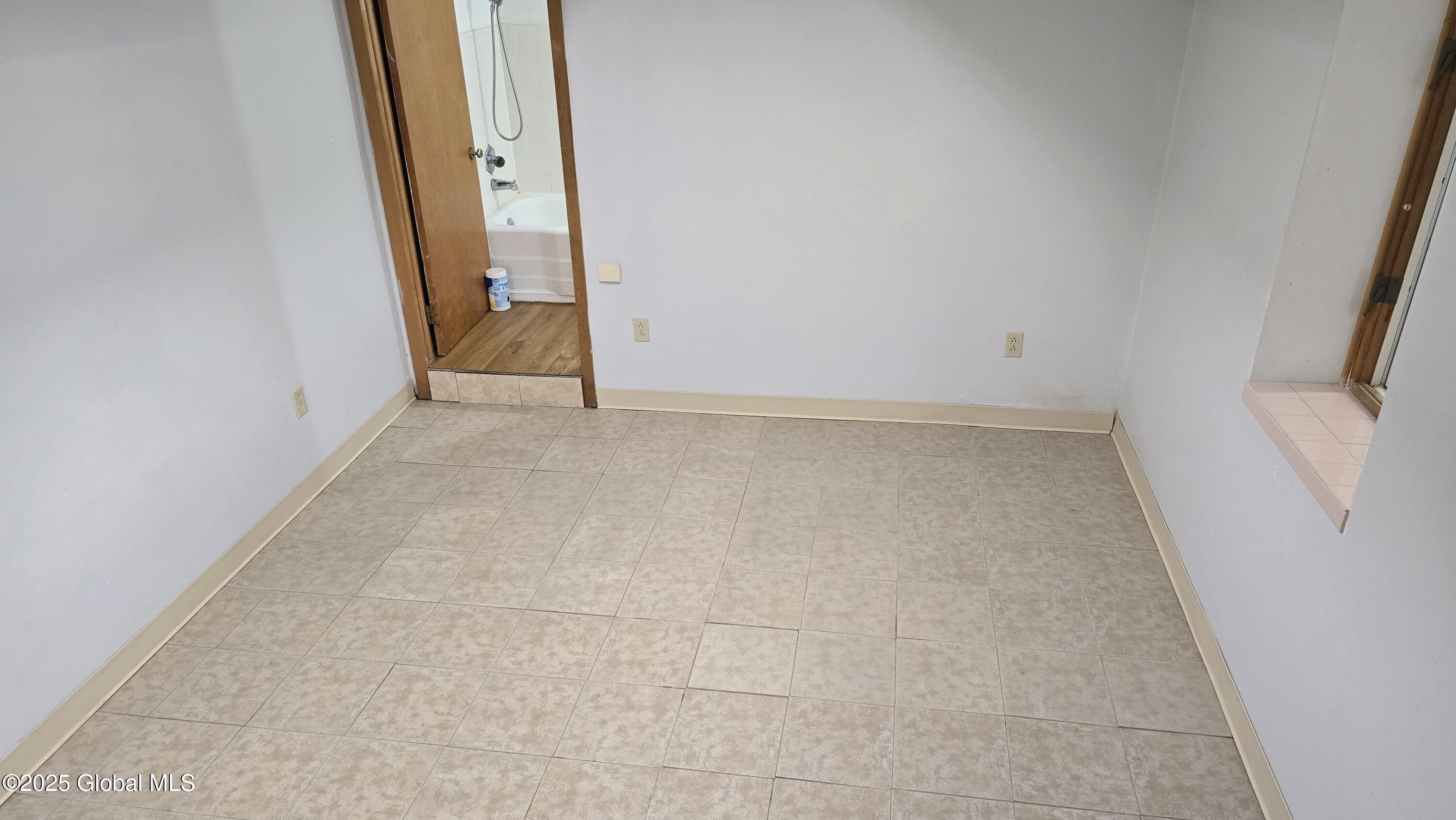 505 Elm Avenue Bethlehem, NY 12158 - Photo 49 of 62 1000011797