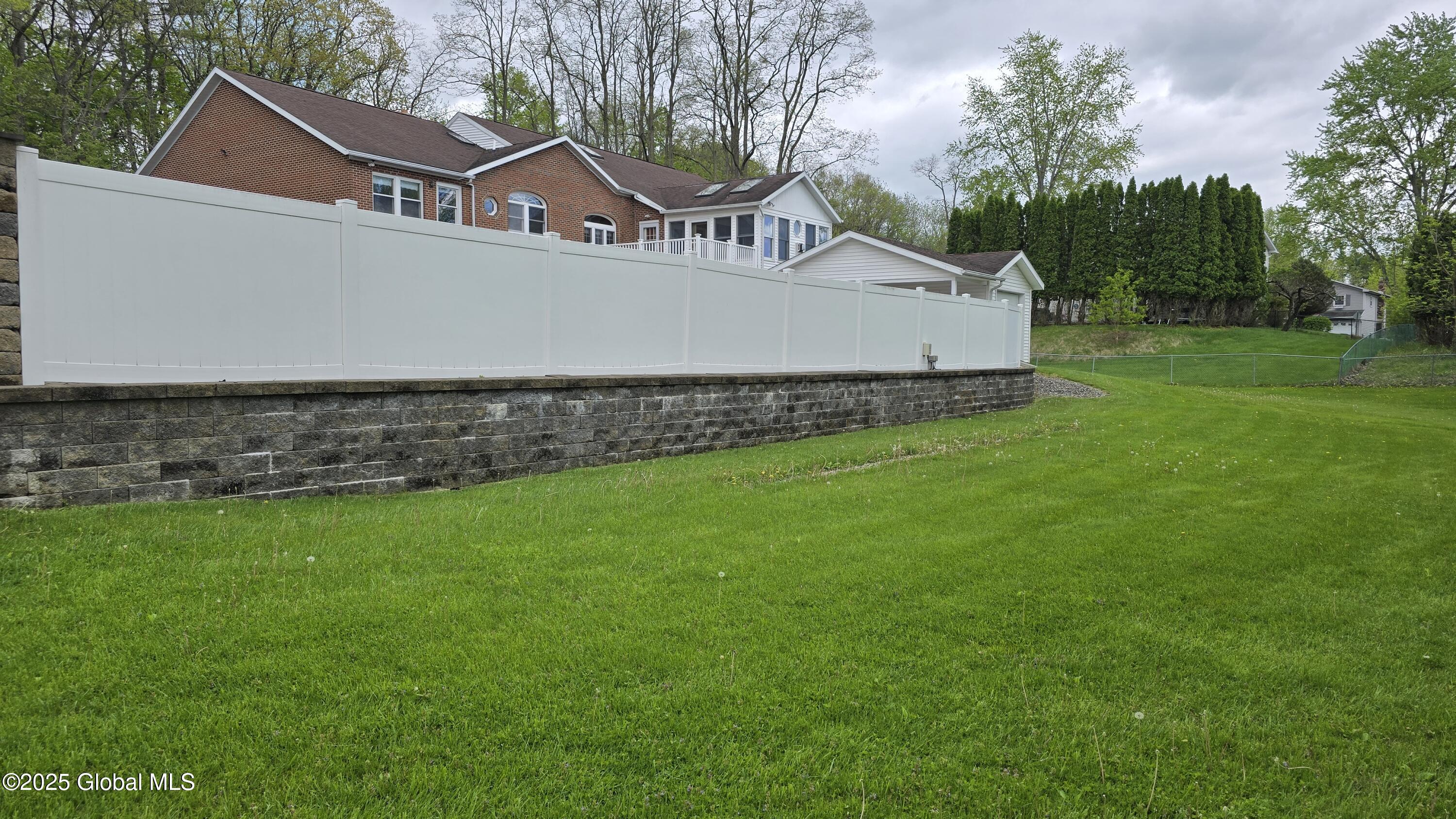 505 Elm Avenue Bethlehem, NY 12158 - Photo 7 of 62 1000011820