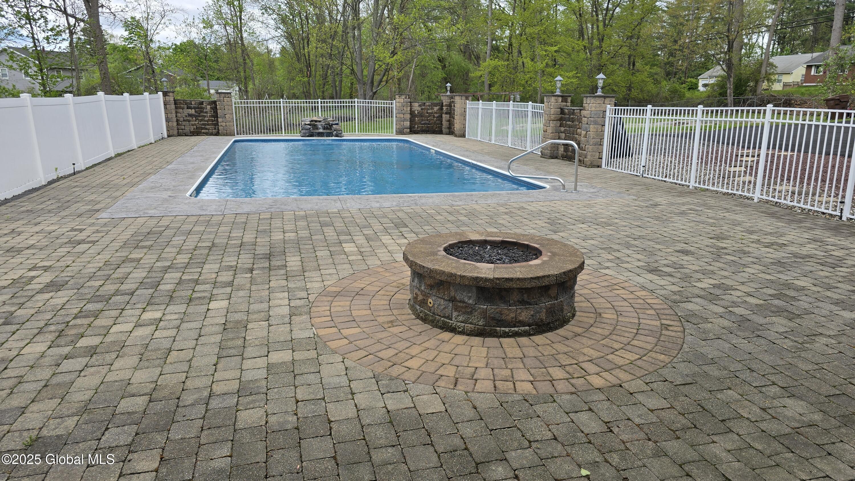 505 Elm Avenue Bethlehem, NY 12158 - Photo 8 of 62 1000011815