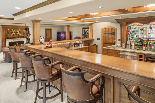 $2,795,000 | 4700 Merilane, Edina, MN 55436