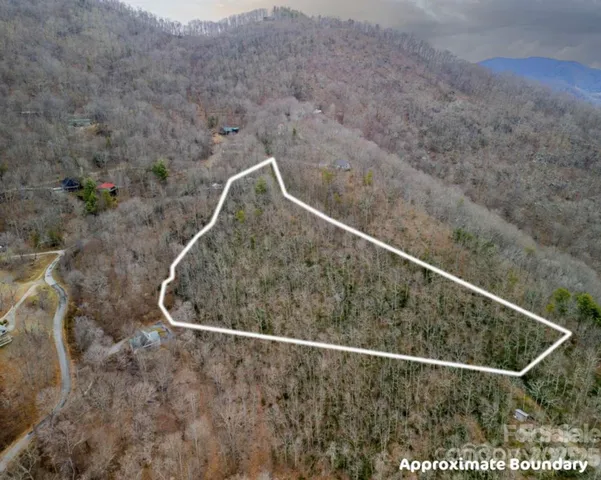 a view of a outdoor space