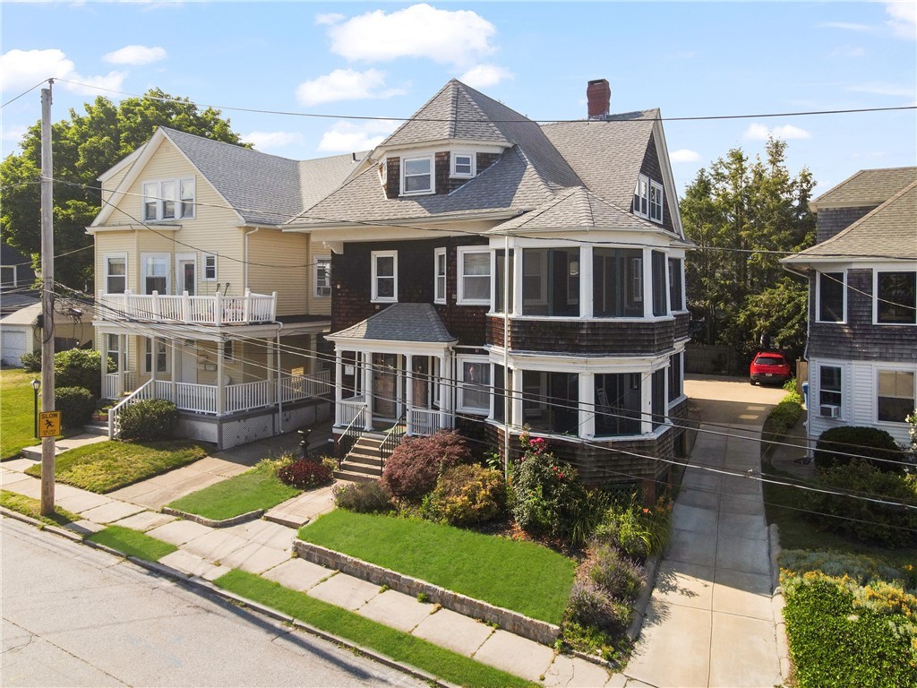 31 Windsor Road, Unit 3 Cranston, RI 02905 - Photo 19 of 20