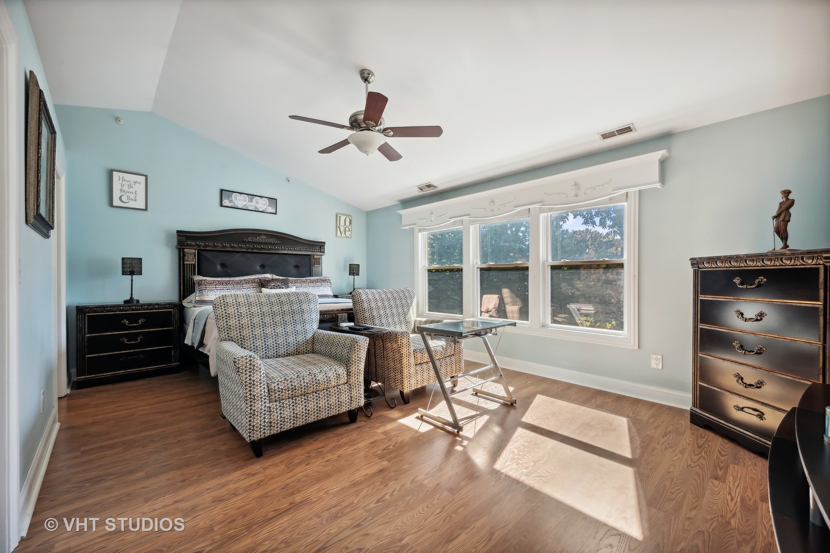 318 Ridge Road, Unit 318 North Aurora, IL 60542 - Photo 8 of 13 a living room with furniture and a window