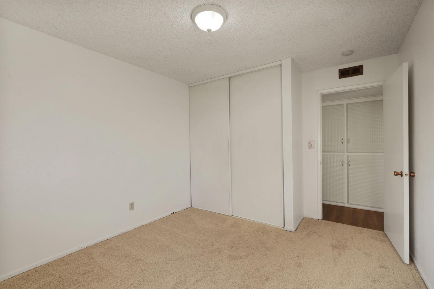 741 Dundee Way Stockton, CA 95210 - Photo 19 of 35