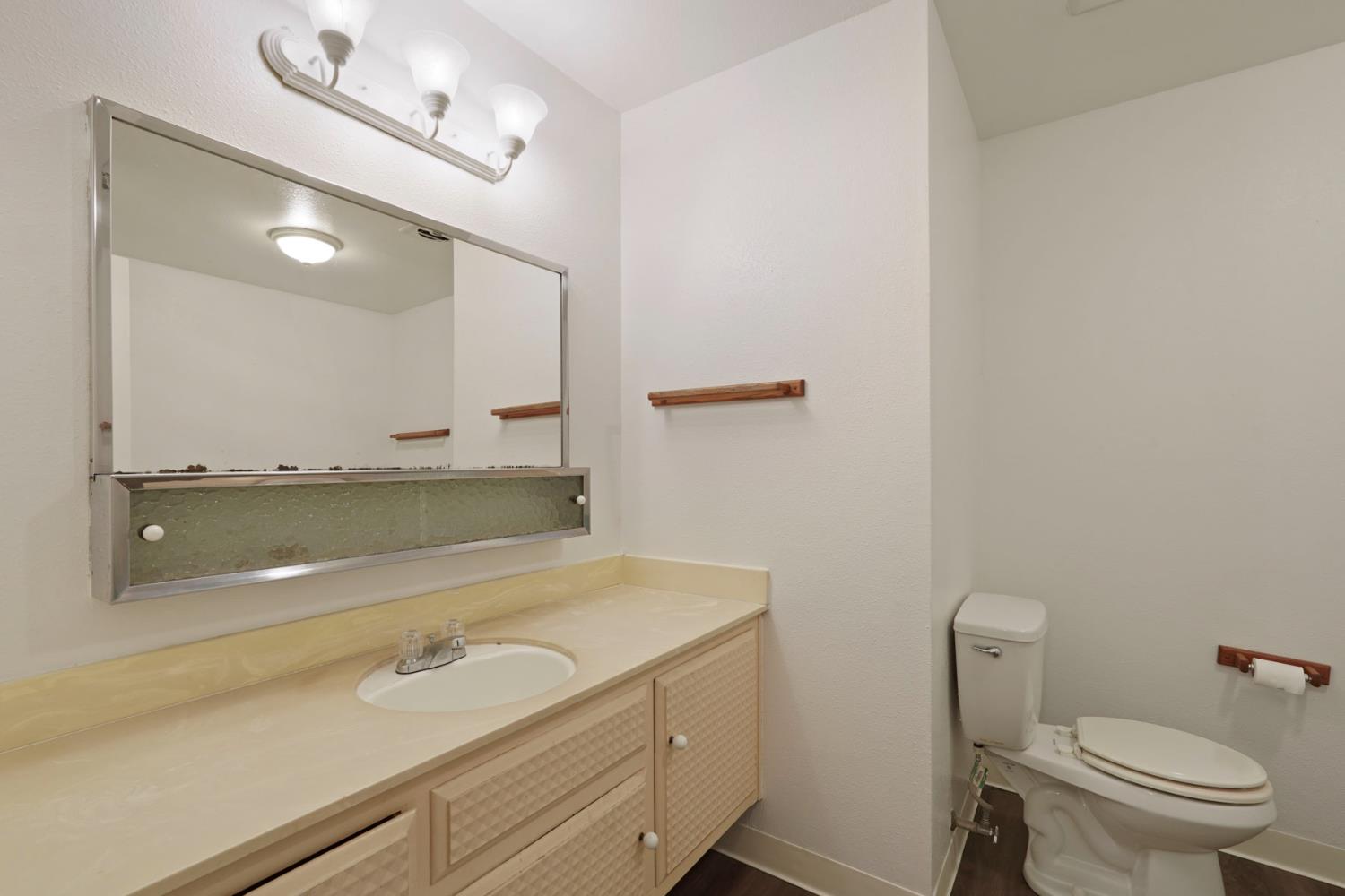741 Dundee Way Stockton, CA 95210 - Photo 20 of 35