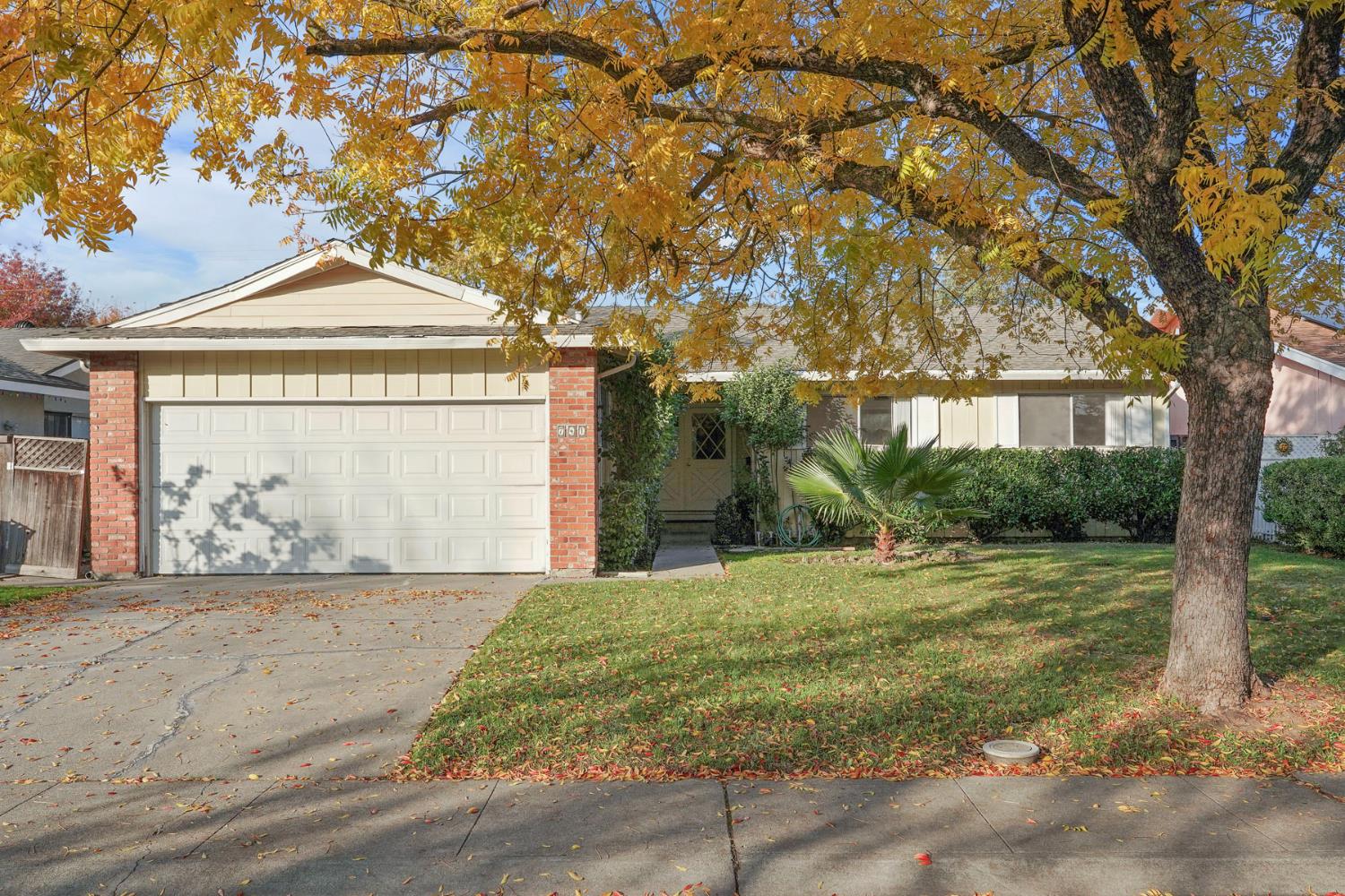 741 Dundee Way Stockton, CA 95210 - Photo 2 of 35