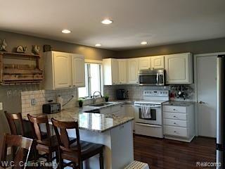 7784 Hough Road Almont, MI 48003 - Photo 2 of 23 2.jpg