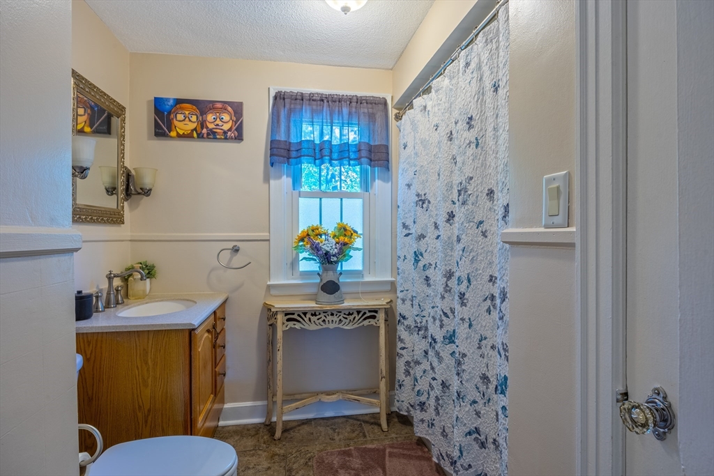 99 Granby Road South Hadley, MA 01075 - Photo 18 of 32 Gallery Image 18