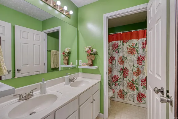 $365,000 | 4433 Stonegarden Lane, Newburgh, IN 47630