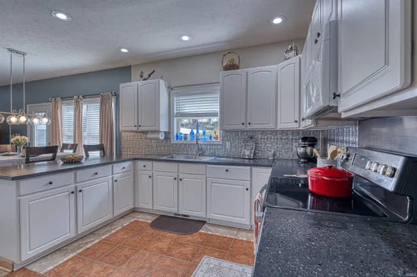 $365,000 | 4433 Stonegarden Lane, Newburgh, IN 47630