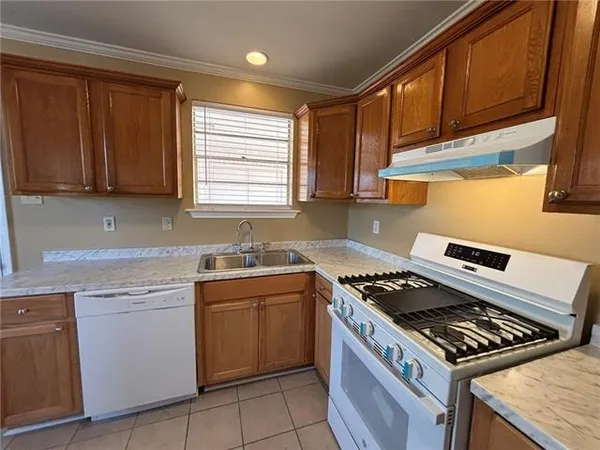 $1,800 | 1520 Orchid Drive, Harvey, LA 70058