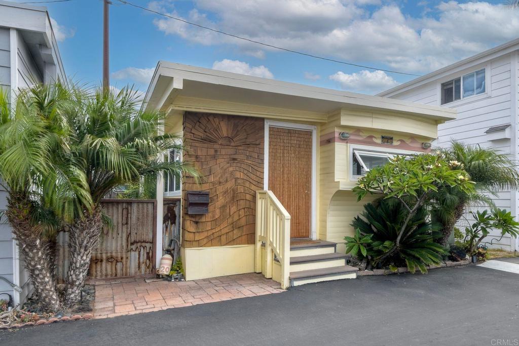 170 Diana Street, Unit 20 Encinitas, CA 92024 - Photo 3 of 23