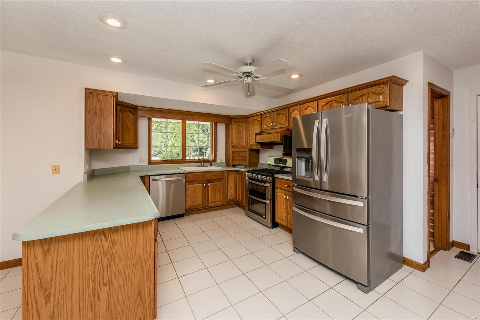8576 Old Lebanon Troy Road Troy, IL 62294 - Photo 36 of 96